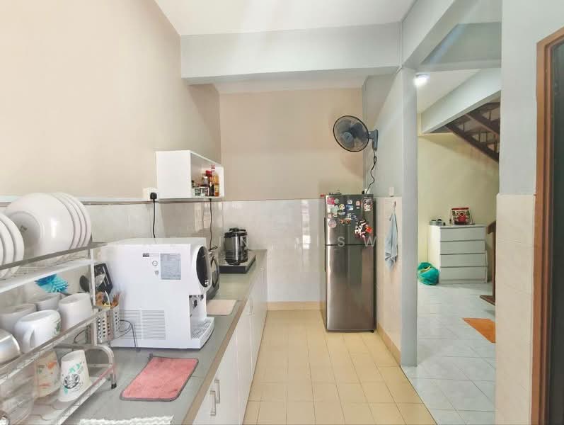 Rumah Teres 2 Tingkat untuk Dijual di Taman Puncak Jalil (Seri Kembangan) - Hazlin Miswan - Kitchen - PropertyGuru.com.my