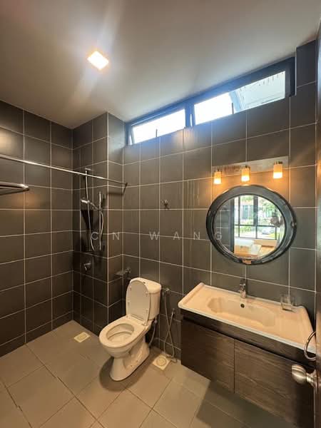 Semi-Detached House for Rent in Senibong (Permas Jaya) - CN Wang - Bathroom - PropertyGuru.com.my