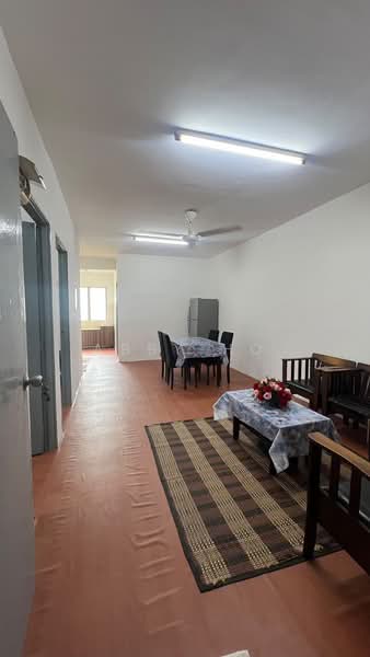Rumah Flat untuk Disewa di Taman Tasik Utama - Abby Ho - Dining Room - PropertyGuru.com.my