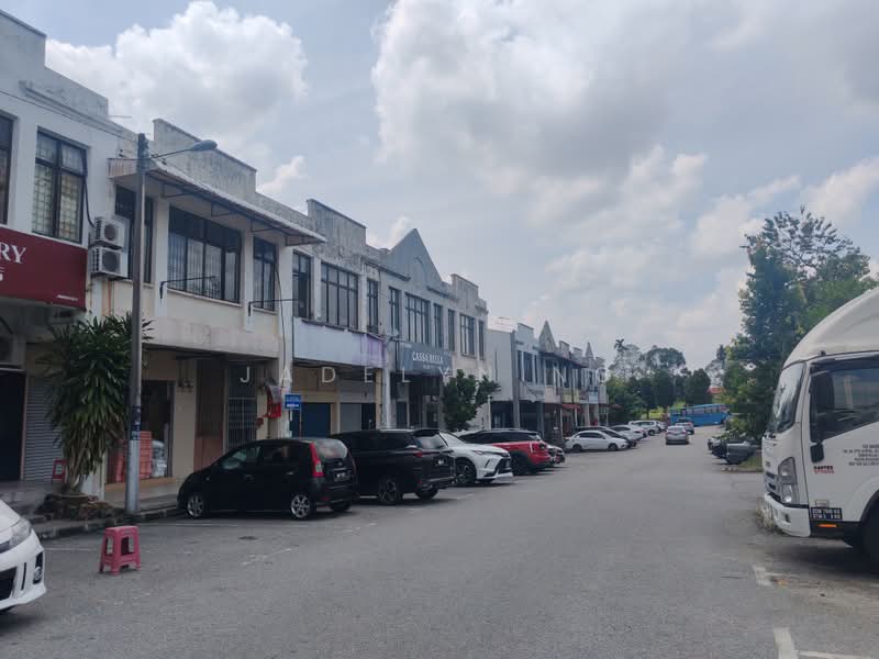 Kedai / Pejabat untuk Dijual di Taman Kulai Utama (Kulai) - Jadelyn Ng - PropertyGuru.com.my