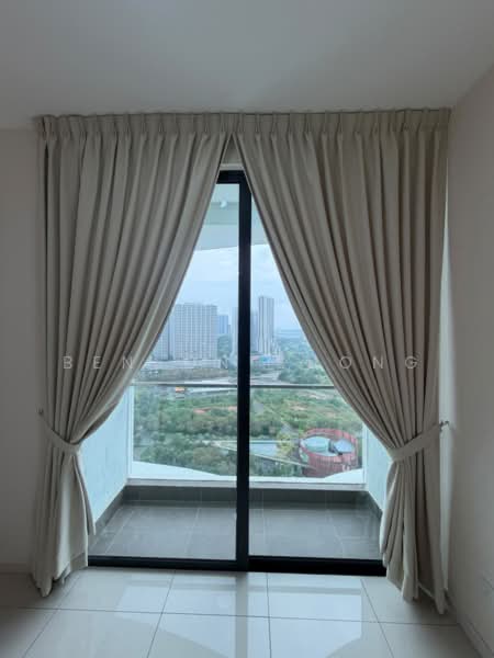 Servis Apartment untuk Disewa di The M @ Medini Macrolink - Benson Chong - Balcony - PropertyGuru.com.my