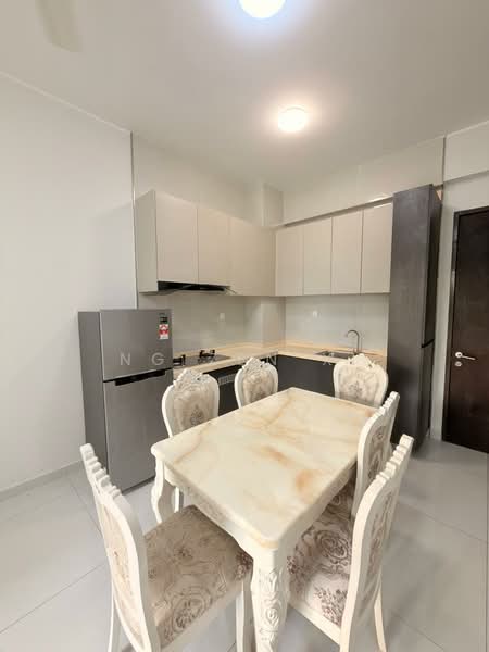 Kondominium untuk Dijual di Amberside @ Country Garden Danga Bay - NG ZEN XI - Kitchen - PropertyGuru.com.my