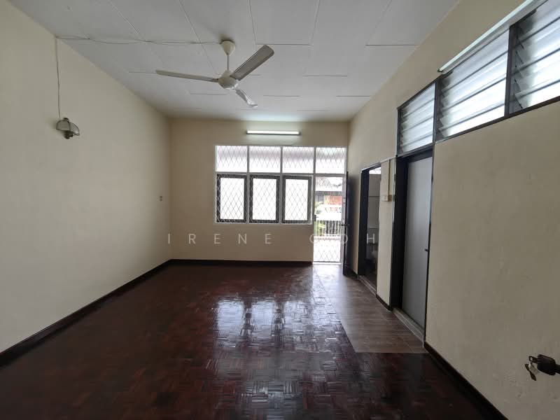 2-storey Terraced House for Rent in Taman Merak (Sungai Dua) - Irene Goh - Living Room - PropertyGuru.com.my
