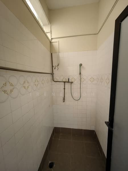 2-storey Terraced House for Rent in Taman Merak (Sungai Dua) - Irene Goh - Bathroom - PropertyGuru.com.my