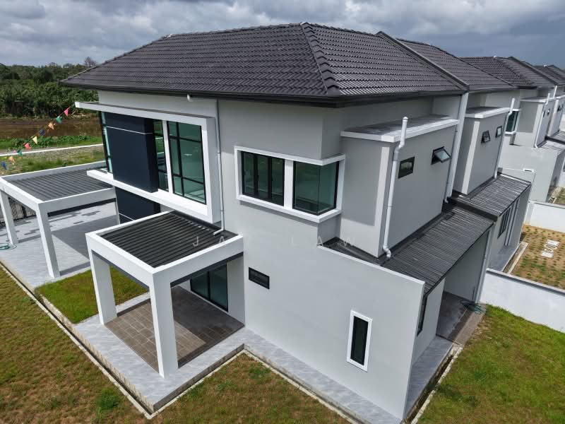 Semi-Detached House for Sale in Stapok (Kuching) - Jay Law - Exterior - PropertyGuru.com.my