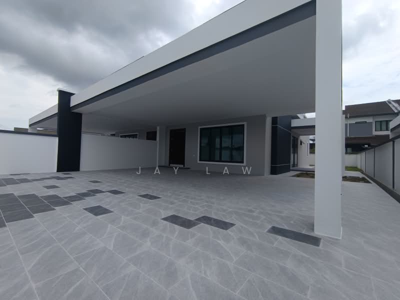 Semi-Detached House for Sale in Stapok (Kuching) - Jay Law - PropertyGuru.com.my