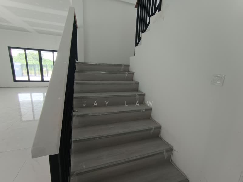 Semi-Detached House for Sale in Stapok (Kuching) - Jay Law - PropertyGuru.com.my