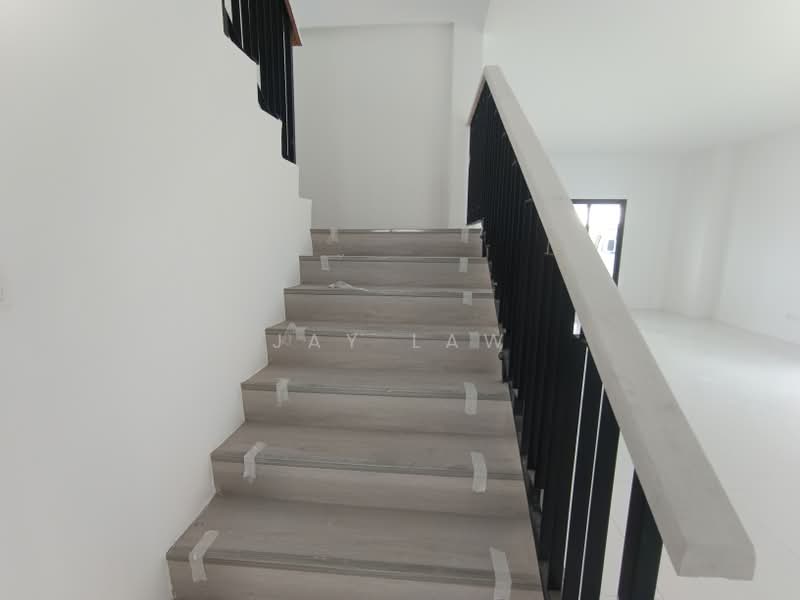 Semi-Detached House for Sale in Stapok (Kuching) - Jay Law - PropertyGuru.com.my