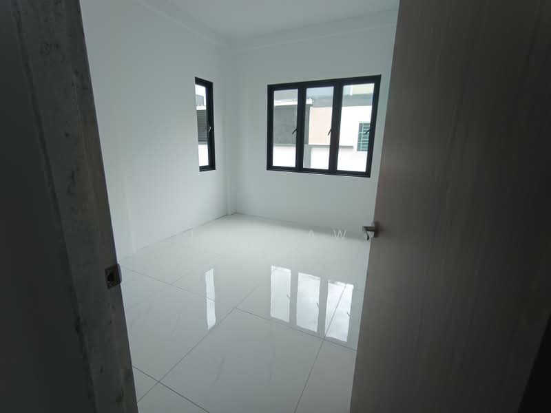 Semi-Detached House for Sale in Stapok (Kuching) - Jay Law - PropertyGuru.com.my
