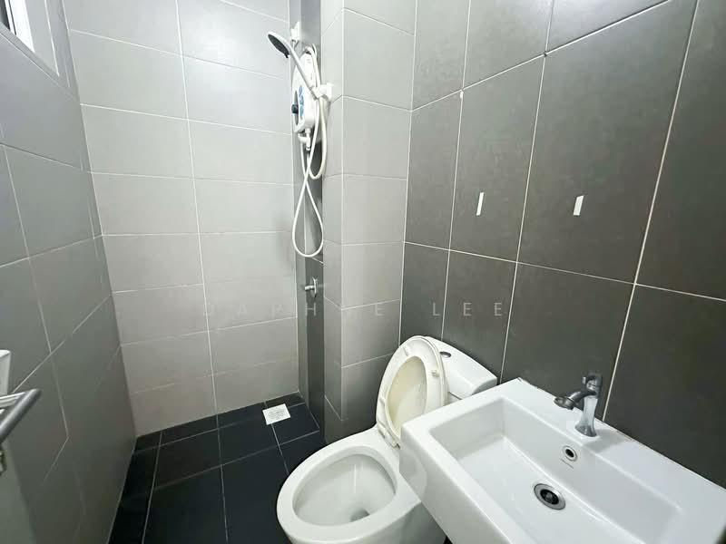 Servis Apartment untuk Disewa di Skysuites @ Meldrum Hills - Daphne Lee - Bathroom - PropertyGuru.com.my