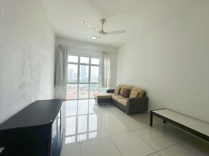 Servis Apartment untuk Disewa di Skysuites @ Meldrum Hills - Daphne Lee - Living Room - PropertyGuru.com.my