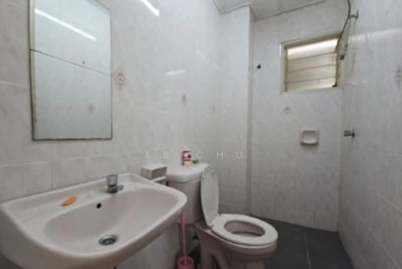 Apartment for Sale at Pangsapuri Sri Alpinia - LS Chu - Bathroom - PropertyGuru.com.my