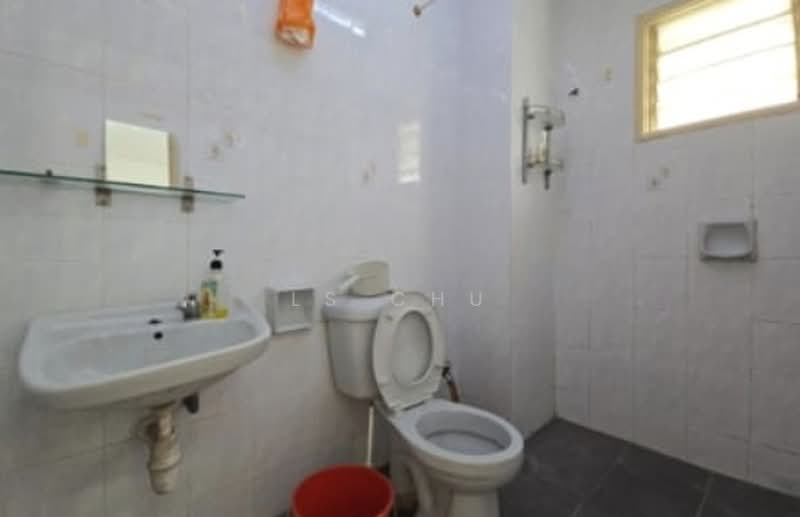 Apartment for Sale at Pangsapuri Sri Alpinia - LS Chu - Bathroom - PropertyGuru.com.my