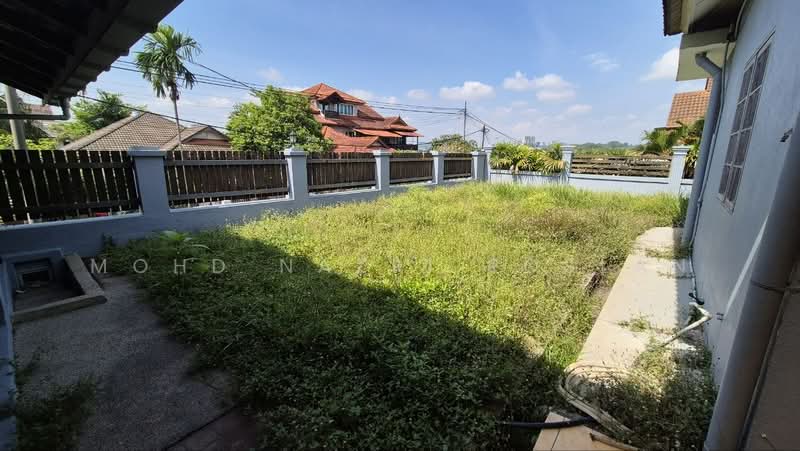 Semi-Detached House for Sale in Kampung Melayu Subang (Sungai Buloh) - Mohd Nazri Roslan - PropertyGuru.com.my
