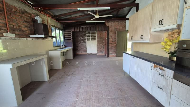Semi-Detached House for Sale in Kampung Melayu Subang (Sungai Buloh) - Mohd Nazri Roslan - PropertyGuru.com.my