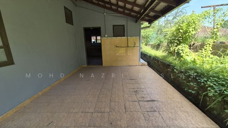Semi-Detached House for Sale in Kampung Melayu Subang (Sungai Buloh) - Mohd Nazri Roslan - PropertyGuru.com.my