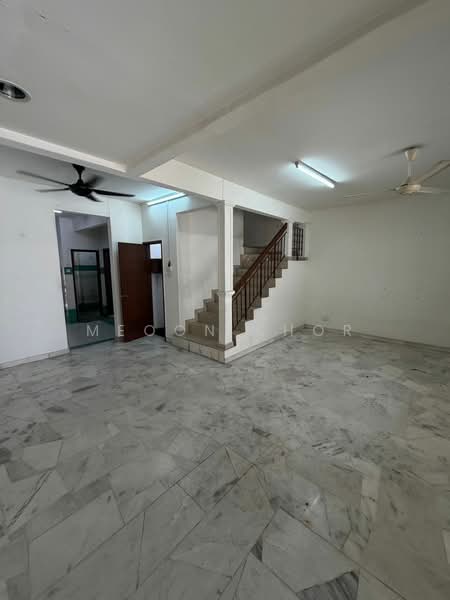 Rumah Teres 2 Tingkat untuk Dijual di Usj 9 (Subang Jaya) - Meoon Khor - Living Room - PropertyGuru.com.my