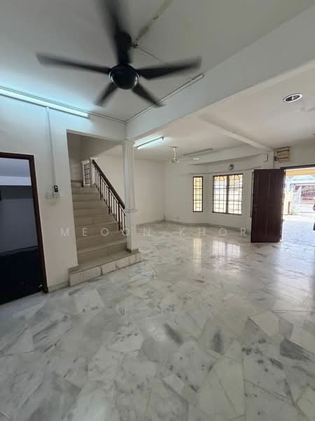 Rumah Teres 2 Tingkat untuk Dijual di Usj 9 (Subang Jaya) - Meoon Khor - Living Room - PropertyGuru.com.my