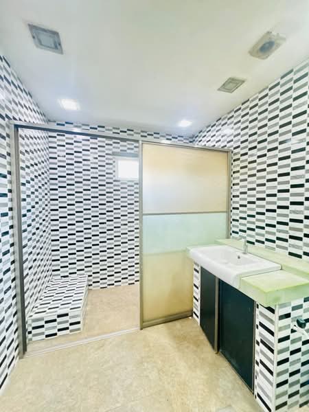 Rumah Teres 2 Tingkat untuk Dijual di Taman Sierra Perdana (Masai) - JAN AU - Bathroom - PropertyGuru.com.my