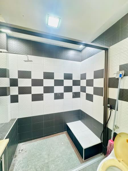 Rumah Teres 2 Tingkat untuk Dijual di Taman Sierra Perdana (Masai) - JAN AU - Bathroom - PropertyGuru.com.my