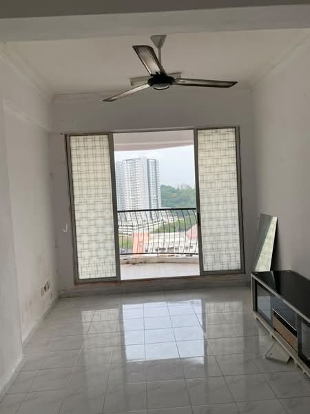 Pangsapuri untuk Dijual di Saujana Heights Apartments - Jacky Yeoh - Balcony - PropertyGuru.com.my