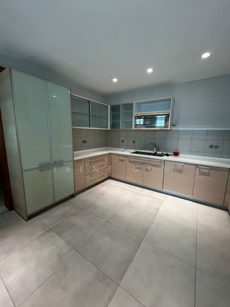 Condominium for Sale at 11 Gurney Drive - Irene Goh - Kitchen - PropertyGuru.com.my