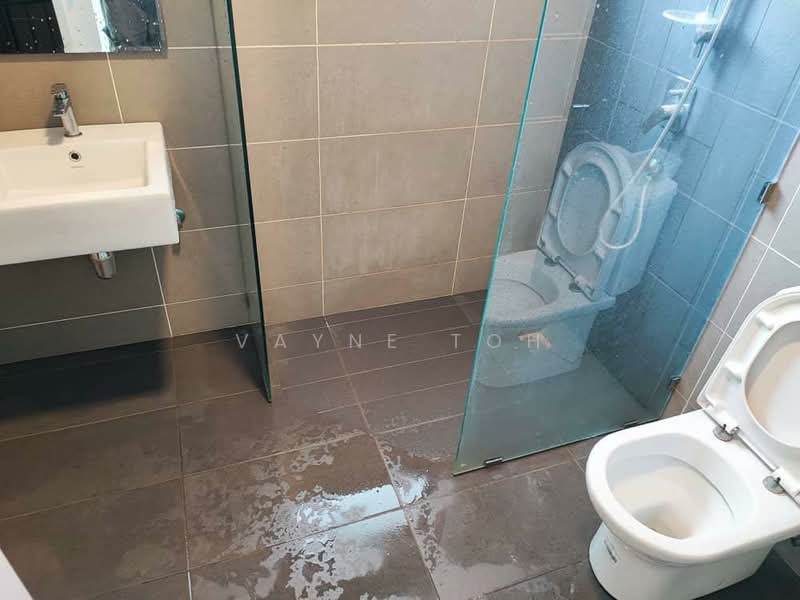 Kondominium untuk Disewa di Urbana Residences - Vayne Toh - Bathroom - PropertyGuru.com.my