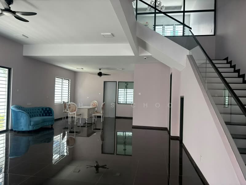 2-storey Terraced House for Sale in Taman Saujana Suria (Kajang) - Chris Choo - Living Room - PropertyGuru.com.my