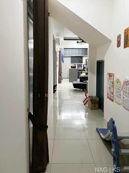 Townhouse for Sale in Kuala Selangor (Selangor) - Kings Soe - Corridor - PropertyGuru.com.my