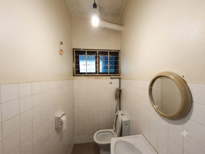 2-storey Terraced House for Sale in Taman Mayang (Petaling Jaya) - Lauran Chuah - Bathroom - PropertyGuru.com.my