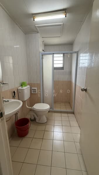 Pangsapuri untuk Dijual di Idaman Court - Richard Low - PropertyGuru.com.my
