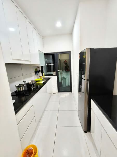Servis Apartment untuk Disewa di deLOFTS Residence - Jeno Tan - Kitchen - PropertyGuru.com.my