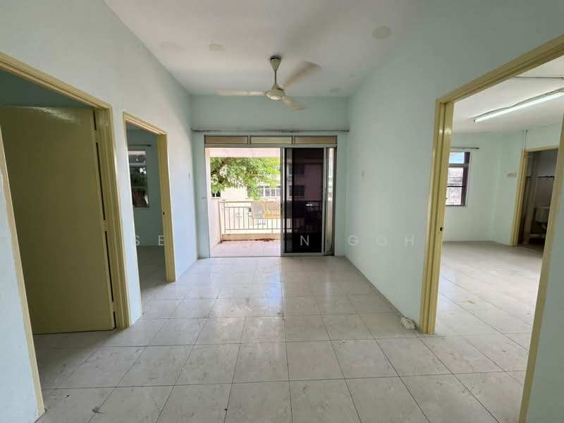 Rumah Bandar untuk Dijual di Taman Mawar (Butterworth) - See Jian Goh - Living Room - PropertyGuru.com.my