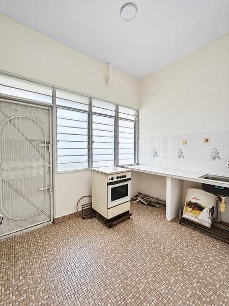 Semi-Detached House for Sale in Tanjung Bungah (Penang) - Enoch Tiu - Kitchen - PropertyGuru.com.my