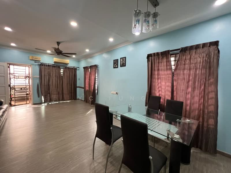 2-storey Terraced House for Rent in Taman Setia Indah (Tebrau) - YC Fung - Living Room - PropertyGuru.com.my