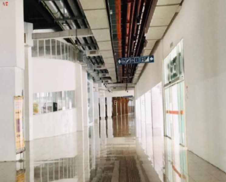 Retail Space for Rent in Seri Kembangan (Selangor) - Elaine Lee - Corridor - PropertyGuru.com.my