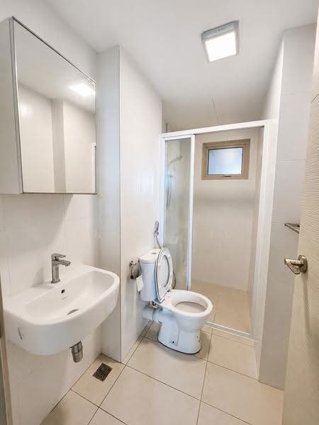 Condominium for Sale at The Latitude Condominium - Enoch Tiu - Bathroom - PropertyGuru.com.my