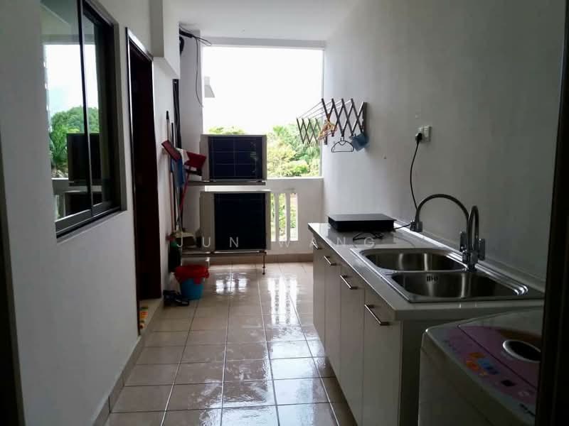 Pangsapuri untuk Dijual di Molek Pine 2 - Jun Wang - PropertyGuru.com.my