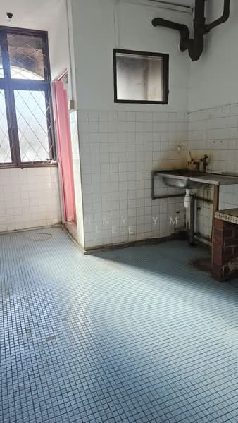 Rumah Flat untuk Dijual di Flat PKNS Seksyen 8 - Jenny YM Lee - Kitchen - PropertyGuru.com.my