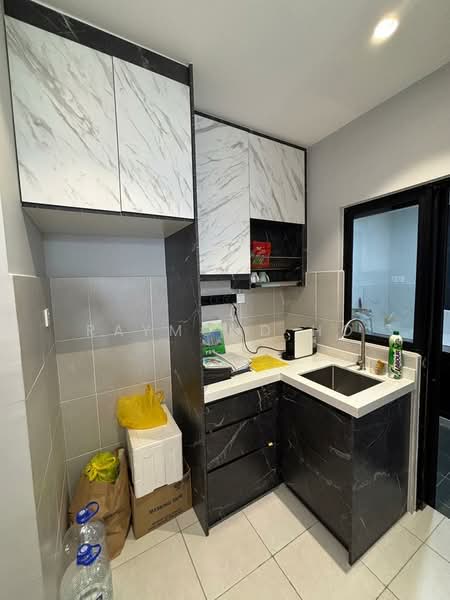 Pangsapuri untuk Disewa di Residensi Max - Raymond Ho - Kitchen - PropertyGuru.com.my
