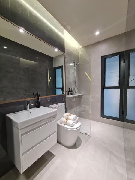 Condominium for Sale at Aurum Residence - FM Hong - Bathroom - PropertyGuru.com.my