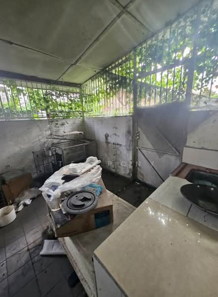 Semi-Detached House for Sale in Housing Trust (Ipoh) - Tee Pony - PropertyGuru.com.my