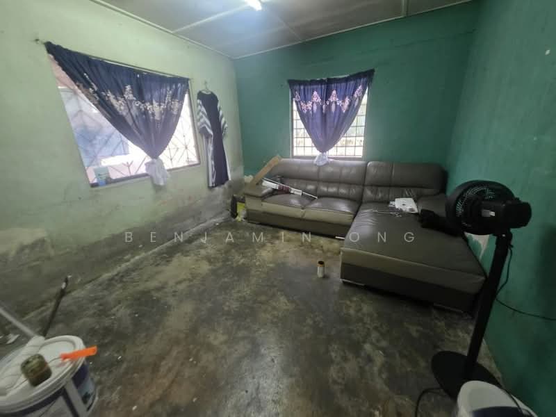 Tanah Banglo untuk Dijual di Taman Molek (Johor Bahru) - Benjamin Ong - Living Room - PropertyGuru.com.my