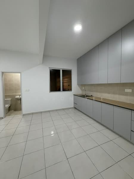 Kondominium untuk Disewa di Residensi Begonia - Henson Yee - Kitchen - PropertyGuru.com.my