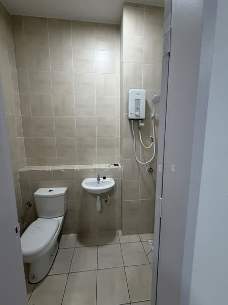 Kondominium untuk Disewa di Residensi Begonia - Henson Yee - Bathroom - PropertyGuru.com.my