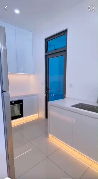 Kondominium untuk Disewa di Queens Residences Q2 @ Queens Waterfront - Chuah Jy - Kitchen - PropertyGuru.com.my