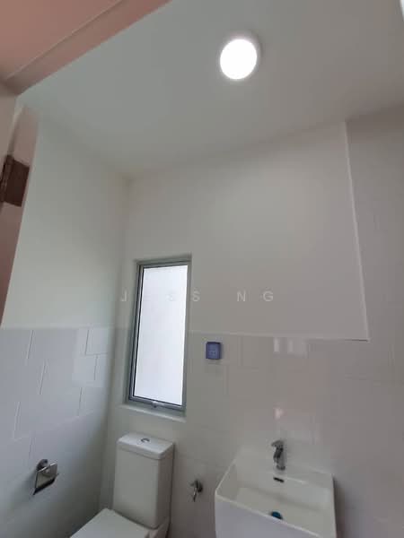 2-storey Terraced House for Rent in Beranang (Selangor) - jess ng - Bathroom - PropertyGuru.com.my