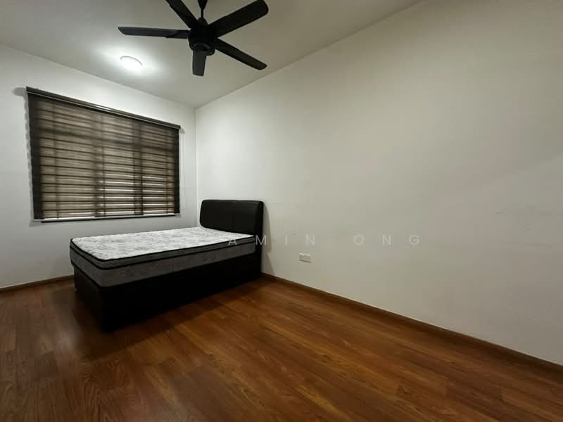 Pangsapuri untuk Dijual di Nusa Heights (Nusa Puncak) - Benjamin Ong - Bedroom - PropertyGuru.com.my