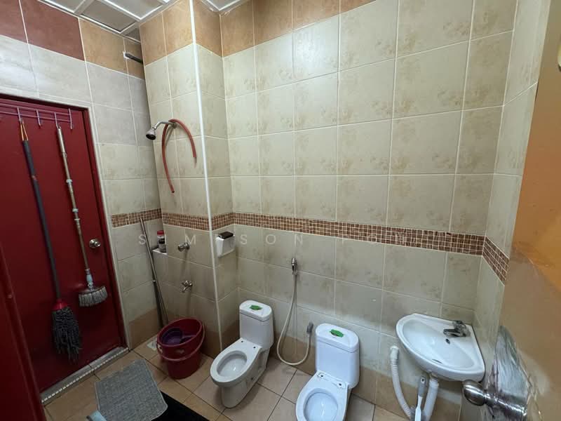 Rumah Berkembar untuk Dijual di Bukit Indah (Iskandar Puteri (Nusajaya)) - Simpson Poh - Bathroom - PropertyGuru.com.my