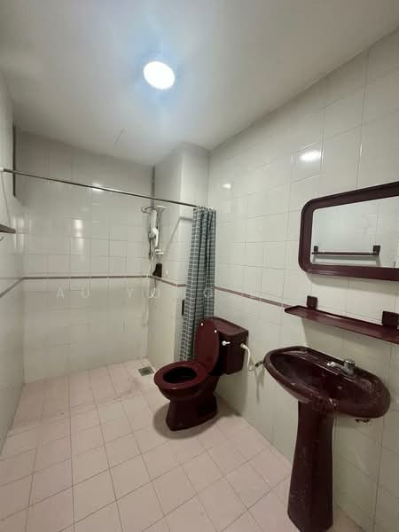 Condominium for Rent at Aloha Tower Condominium - Au Yong Lucy - Bathroom - PropertyGuru.com.my